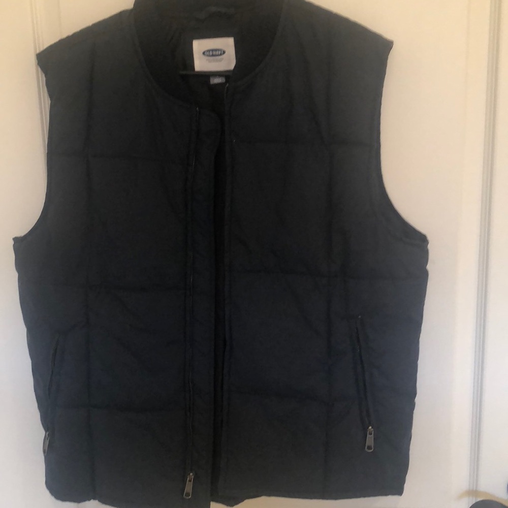 Old navy puffer vest